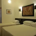 Brit Colbert 3* Antibes