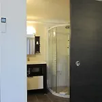 Brit Colbert Hotel 3*