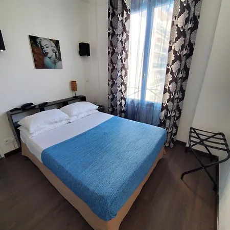 فندق Brit Colbert أنتيب