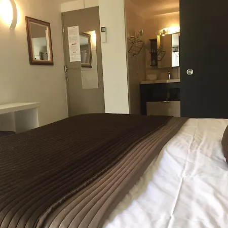 Brit Colbert أنتيب