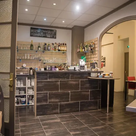 Brit Colbert فندق أنتيب