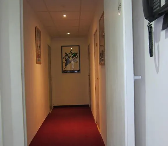 Hotel Brit Colbert 3*