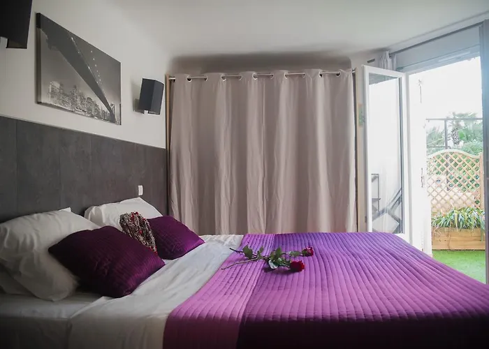 Brit Colbert Antibes