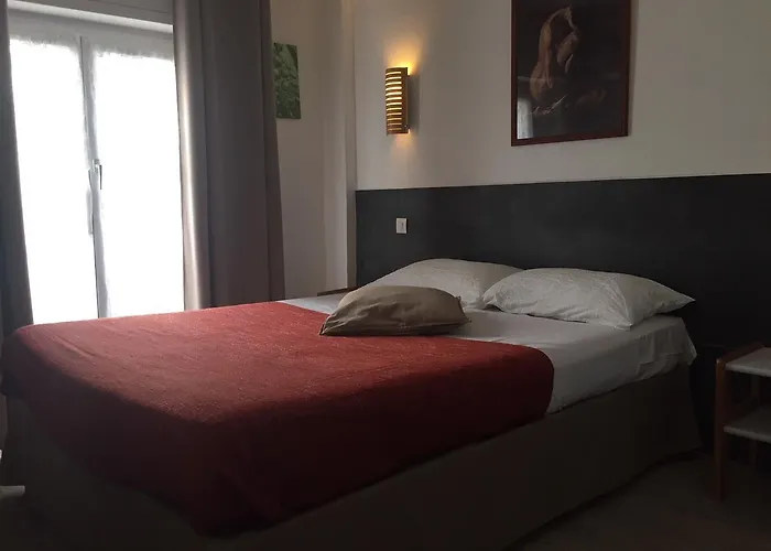 Brit Colbert Hotel 3*