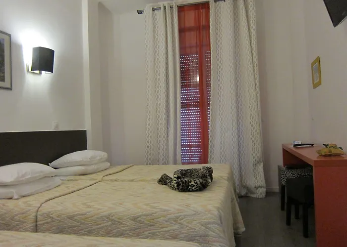 Brit Colbert Hotel Antibes