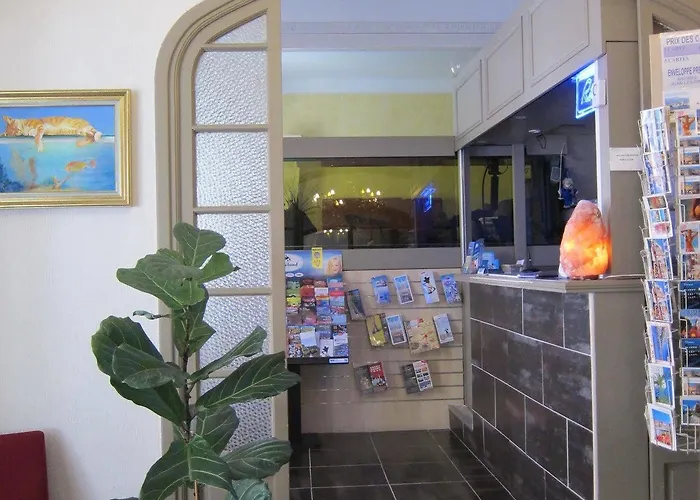 Brit Colbert Hotel Antibes