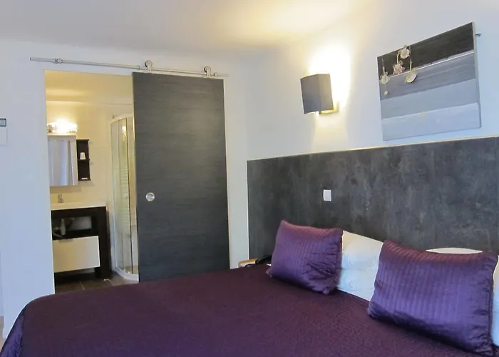 Brit Colbert Hotel Antibes